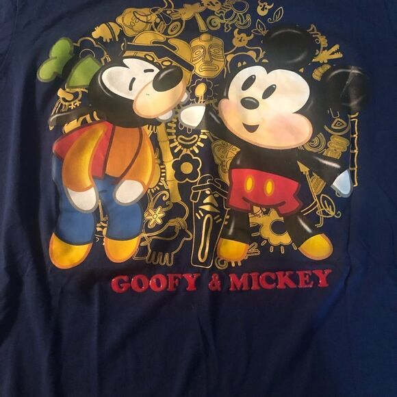 Hong Kong Disney T shirt - Picture 2 of 3